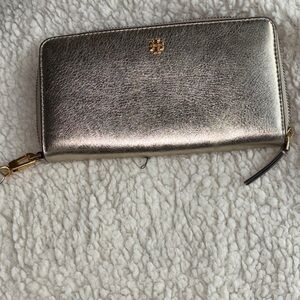 Tory Burch Silver Wallet